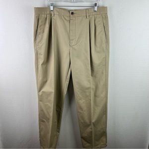 St Johns Bay Mens Pants 38x32 Brown Khaki Chino Slacks Pleated Classic Fit